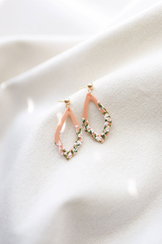 Lorelai: Climbing Vines