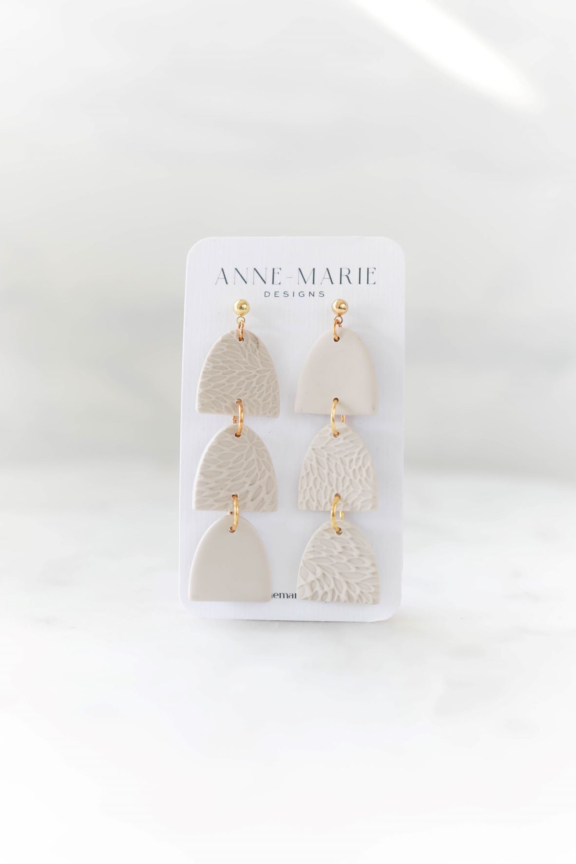 Bella: Pick Your Color